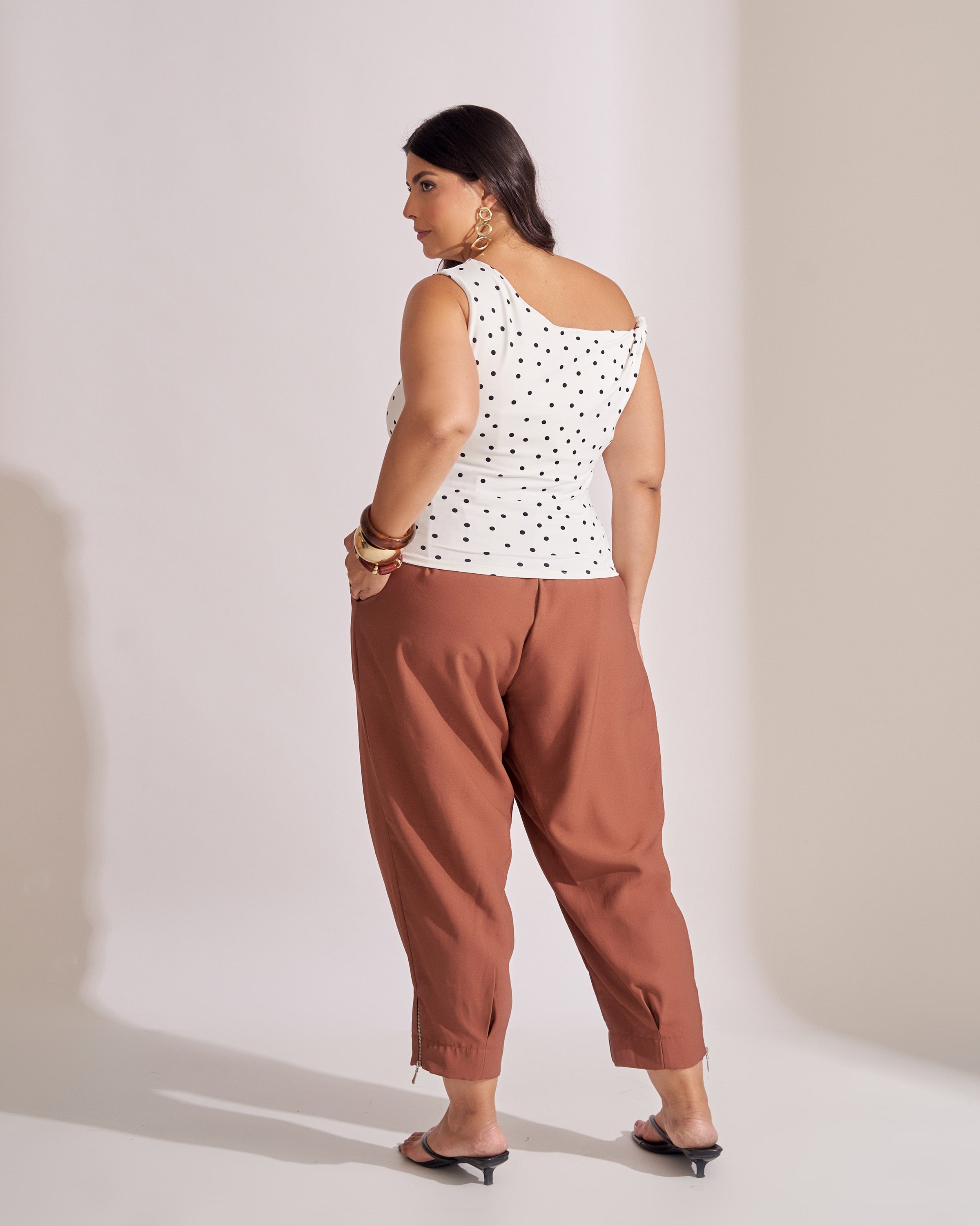 Blusa Malha Poá Collab