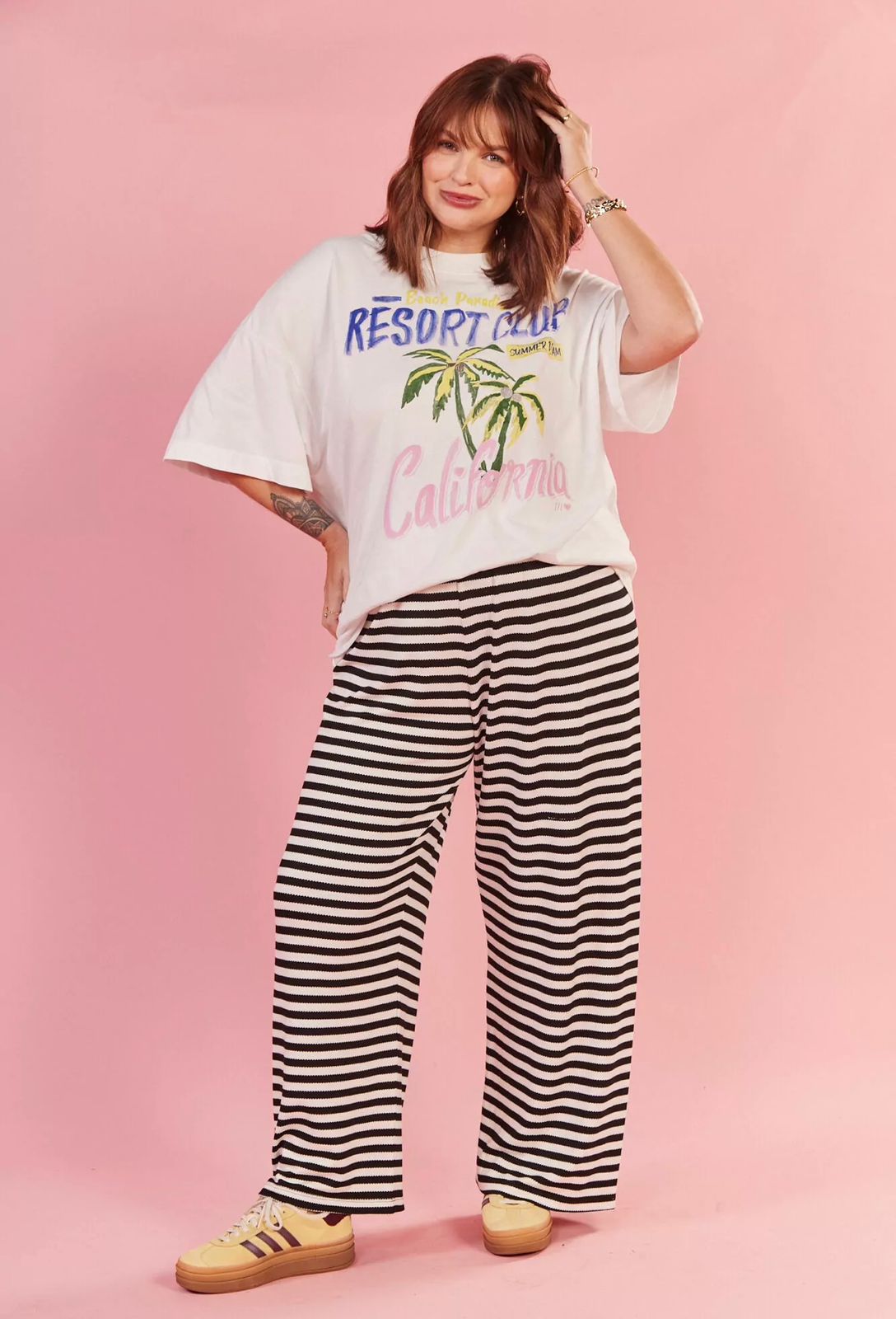 T-Shirt Over Resort